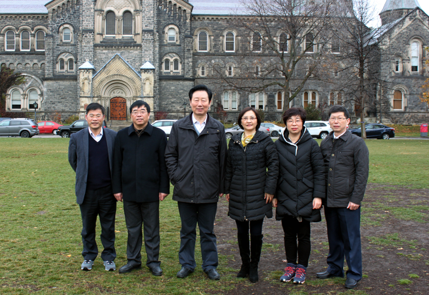 成书记一行访问多伦多大学1.jpg